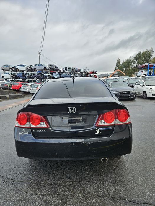 Honda Civic VIII Sedan 1.3 Hybrid de 2010 para peças