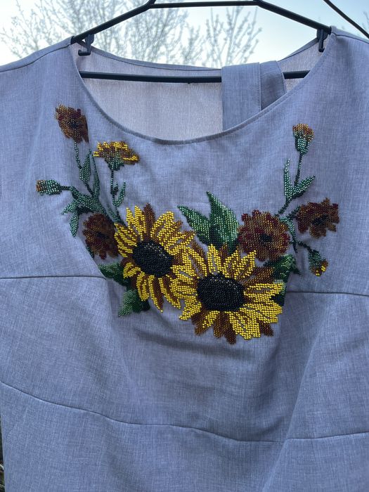 Вишите бісером плаття