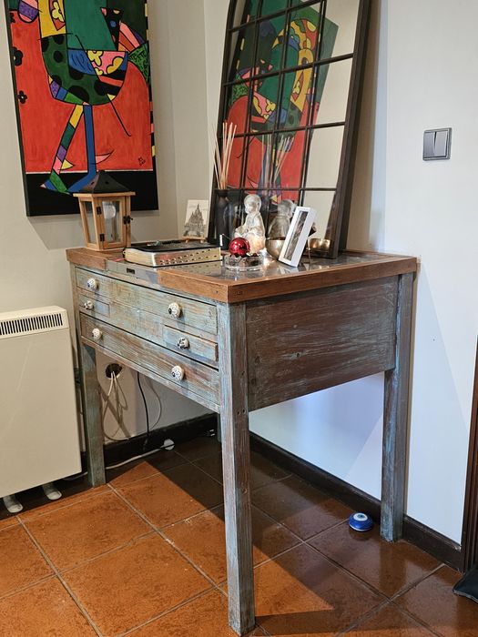 Bancada de ourives uma jóia na Decoração.