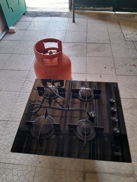 Placa a gás + 2 Bilhas de gás vazias (1 de ferro e 1 leve)