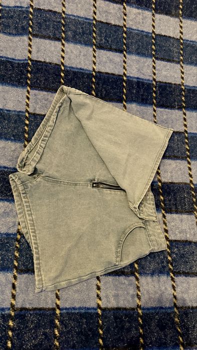 Джинсові юбка-шорти синього кольору