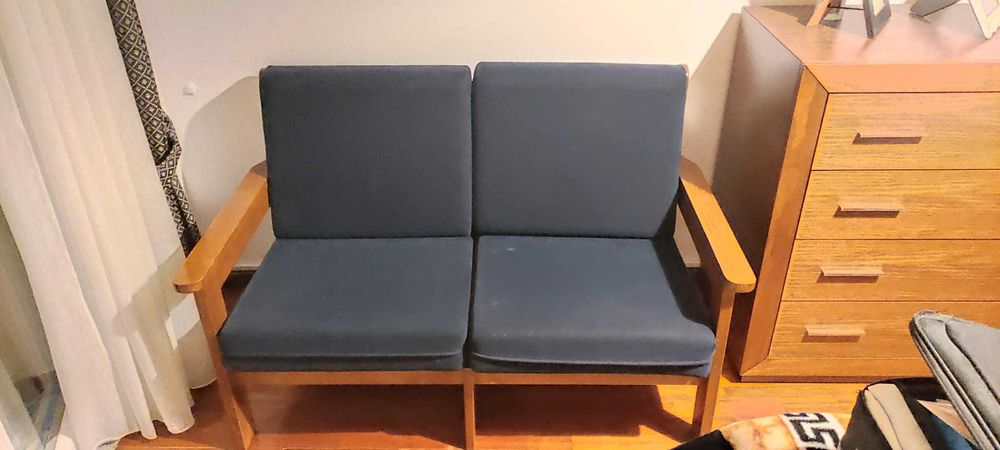 Sofá Azul Aveludado Viseu • OLX Portugal