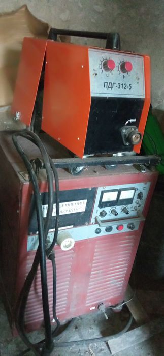 Зварювальний апарат ВДУ 601. Подаючий механізм ПДГ-312-5