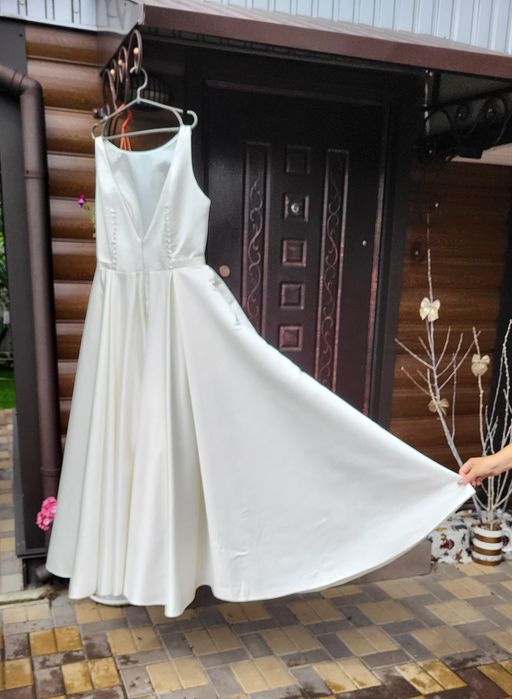 Весільна сукня розмір 48-52 + фата та взуття