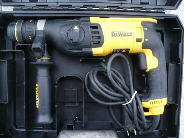 Młotowiertarka Wiertarka Młot Udarowy DeWalt D25134K-QS 800W 2,8J SDS