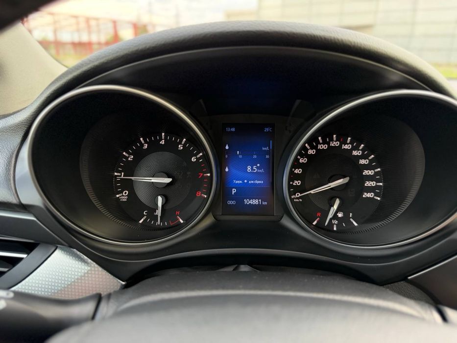 Toyota Avensis 2016