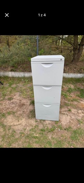 Sprzedam szafkę metalową bisley
