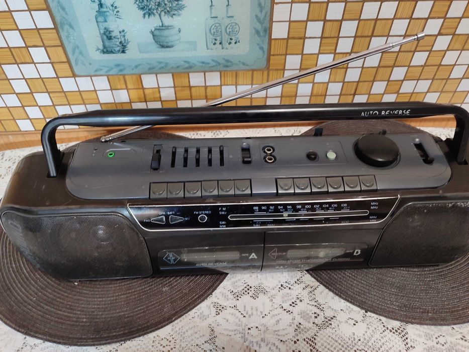 Sanyo M W738K магнітола з 90х з автореверсом