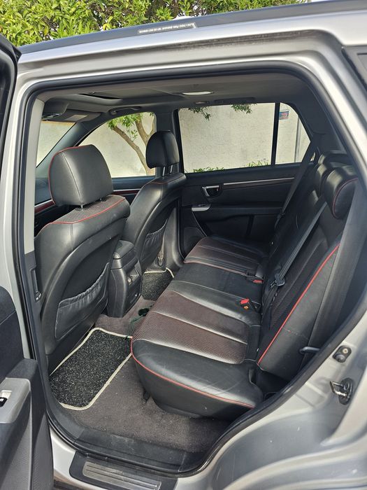 Hyundai Santa Fe CRDi – 7 Lugares | Nacional | Caixa Manual