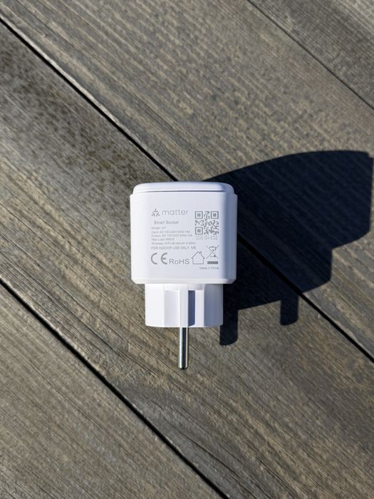 Розумна розетка Matter Apple home