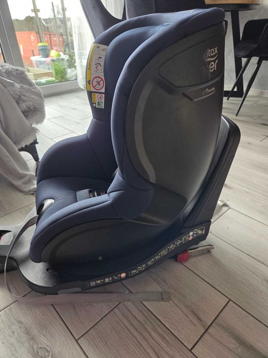 Fotelik samochodowy Britax Romer Dual fix M i size