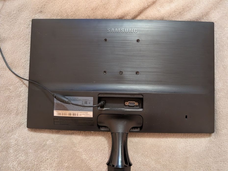 Монитор Samsung 19 дюймов