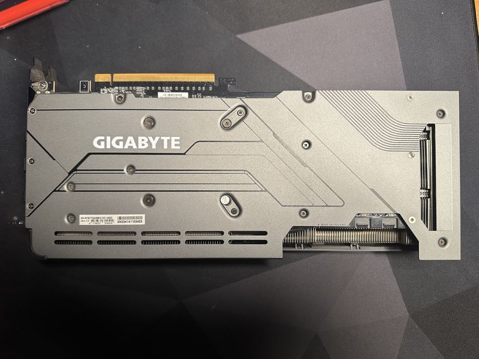 Відеокарта GIGABYTE Radeon RX 7800 XT Gaming OC 16GB