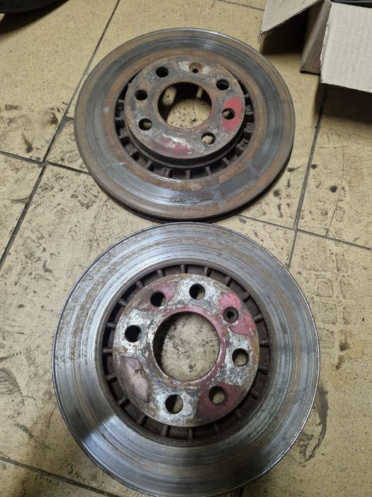 Продам супорта,диски на ланос 1.6