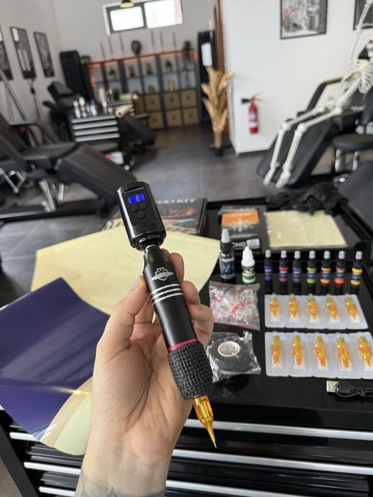 Kit Tattoo COMPLETO Máquina Pen Sem fios / Pele Treino etc