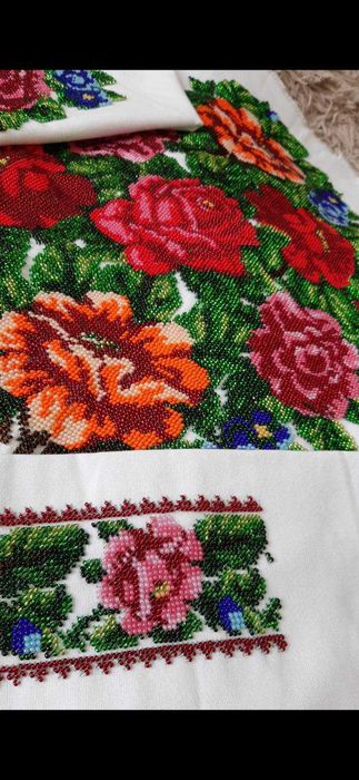 Продам вишиті бісером вироби