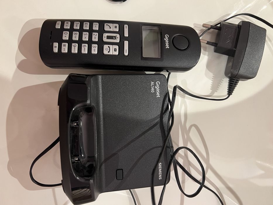 Damaged Mobile Phones64730212963713120