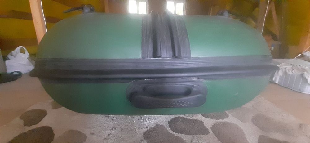 Лодка с моторм в отличром состоянии