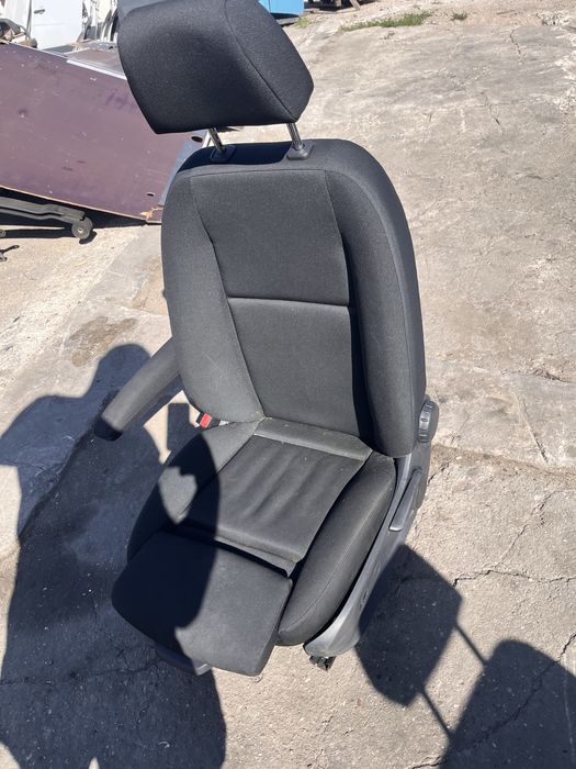 Mercedes sprinter 907 fotel kierowcy ladny