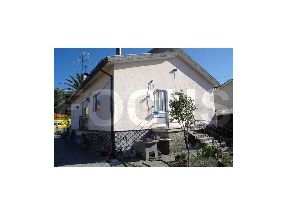 Moradia com terreno para venda em Mamarrosa