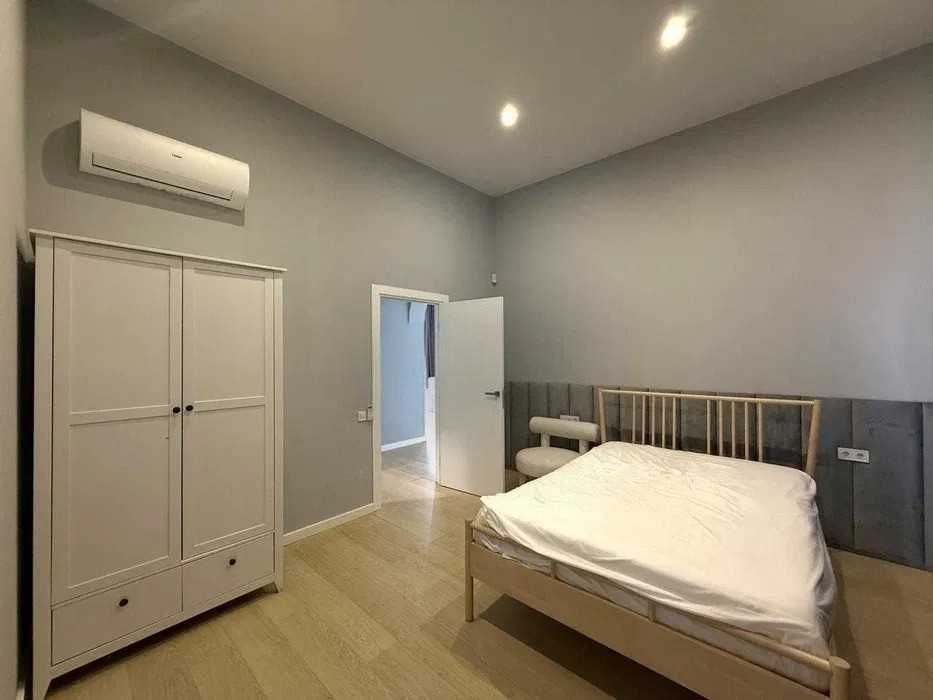 Продаж Будинку з Ремонтом 120 м2 - 6 соток землі, с. Зазим'я, Біля Річки Броварський р-н
