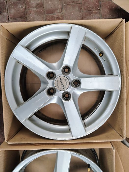 Felgi aluminiowe Enzo 7x17 ET 42 5x120 BMW Insignia