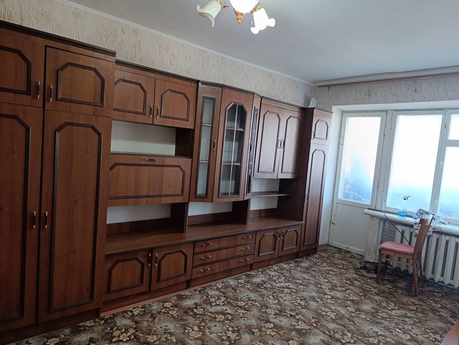 Здаю 1-к квартиру на довгій строк в районі автовокзалу.