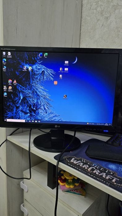 Монітор 22" LG Flatron W2242S