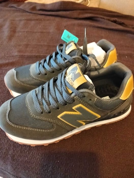 Tênis cinza(esverdeado) tamanho 36