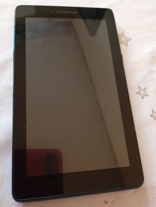 Tablet Lenovo 16GB 3G Wi-Fi czarny model TB 7104I uszkodzony