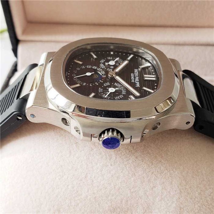 Годинник автоматичний Patek Philippe Nautilus double dials