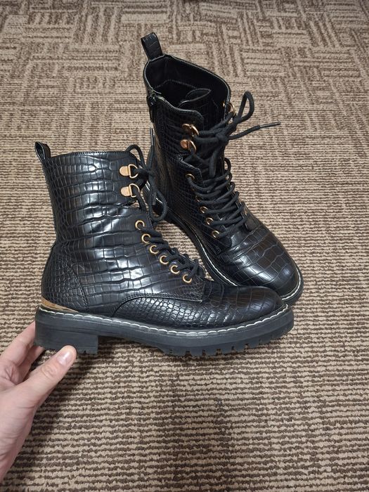 Жіночі черевики ботінки 37 розмір