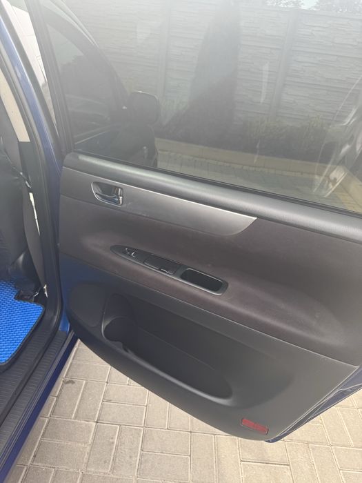 Toyota Avensis Verso D4D