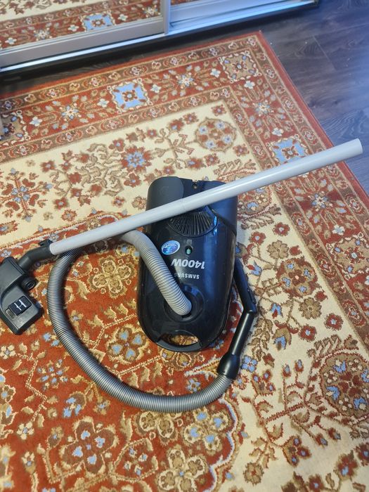 Продам робочий пилосос samsung