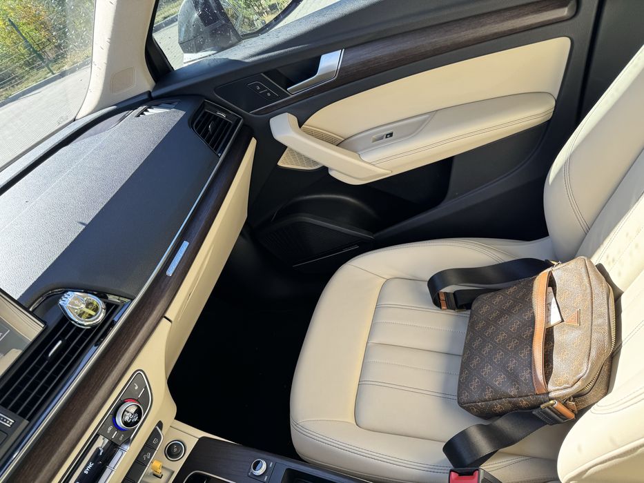 Продажа авто Audi Q5 Premium Plus 2022р