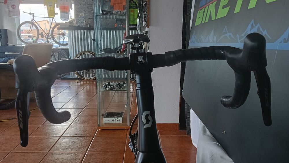 Scott Addict 30 2025 – Estrada / Nova, Transmissão Eletrónica Di2