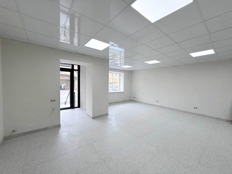 Оренда приміщення з новим ремонтом. 52м2. Левада.