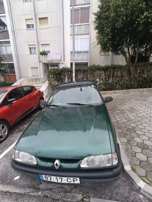 Renault Chamade RT19477743803710187520