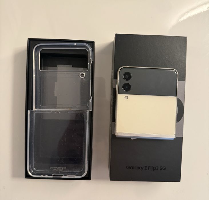 Samsung flip3 8/128