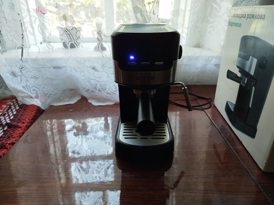 Кавоварка ріжкова RZTK espresso комплектна, працююча