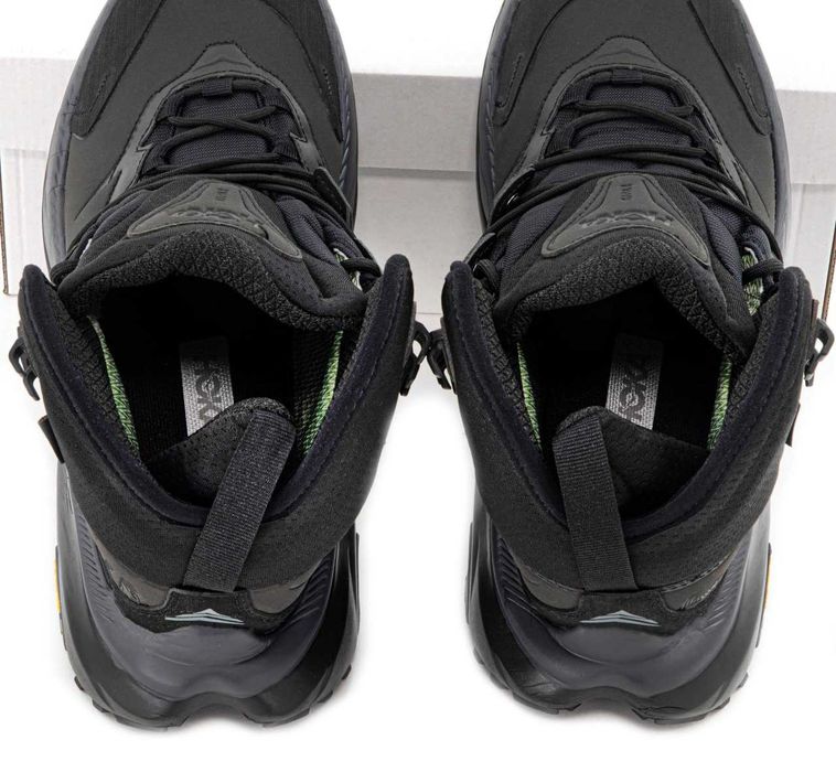 Зимние теплые кроссовки Hoka One One Kaha 2 High Gore-Tex хока гортекс