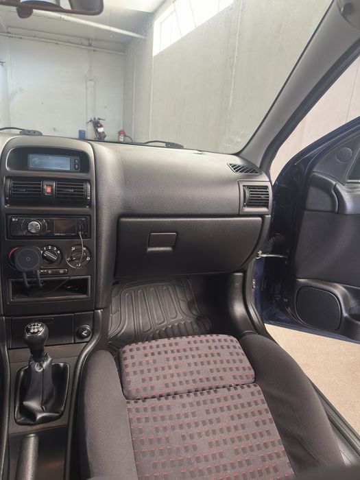Opel Astra Sport (80 000 Km)