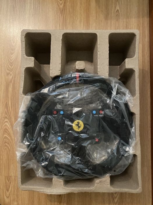 Thrustmaster T300RS Ferrari Alcantara Edition