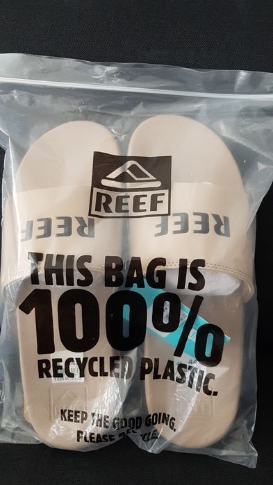 Очень легкие и мягкие шлёпанцы REEF 44,45,46р оригинал.