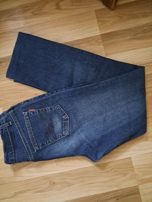Spodnie jeans Stanley 42