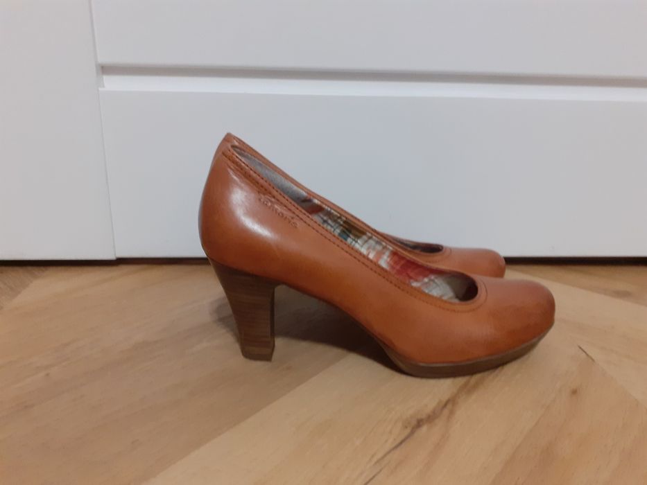 Buty polbuty na wiosnę skorzane tamaris rozm 38