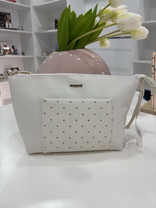 Necessaire + muda-fraldas Mayoral branco