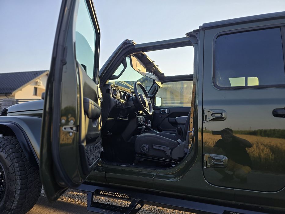 Jeep Gladiator ! Super stan ! Niski przebieg !