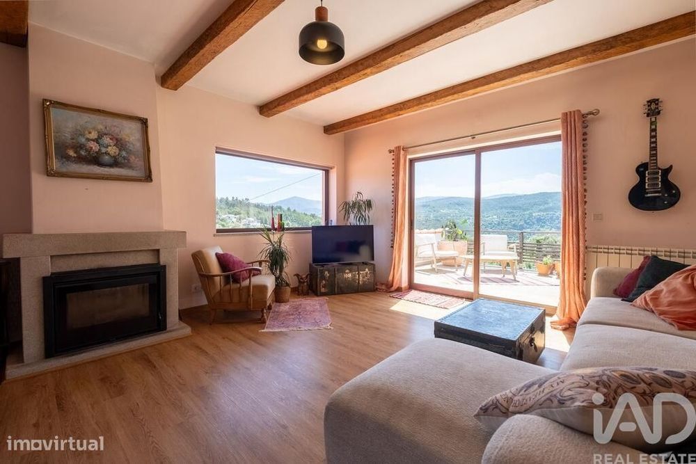 Casa / Villa T5 em Côja e Barril de Alva de 228 m2