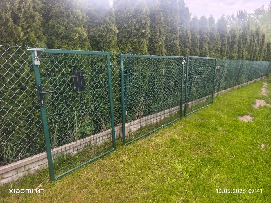 Brama panelowa dwuskrzydłowa